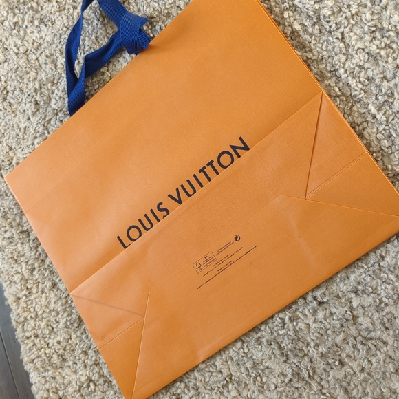 Authentic LV bag - Picture 2 of 3